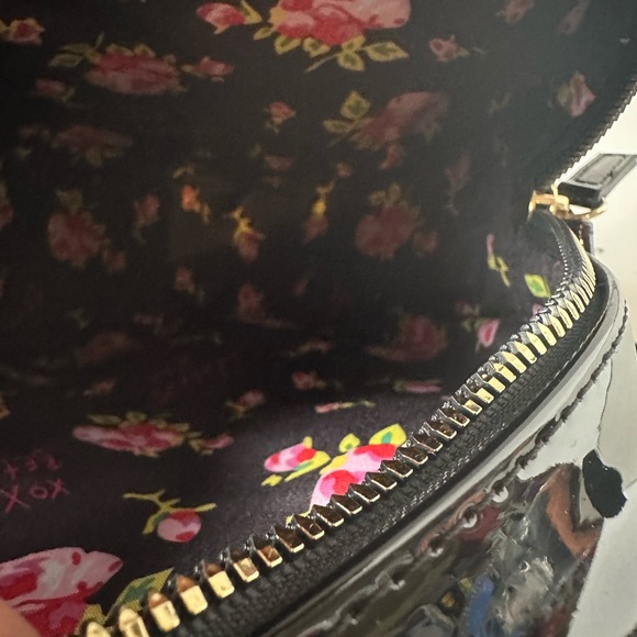 NWT Betsey Johnson Sugar Black Patent Faux Crowned Floral Skullcandy Crossbody - Picture 5 of 7